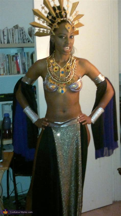 Akasha Queen of the Damned Costume