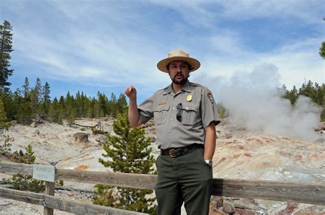 Park Ranger Curtis Akin gives a talk at Steamboat Geyser | Flickr