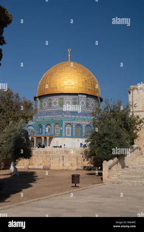 A view of the Dome of the Rock Stock Photo - Alamy