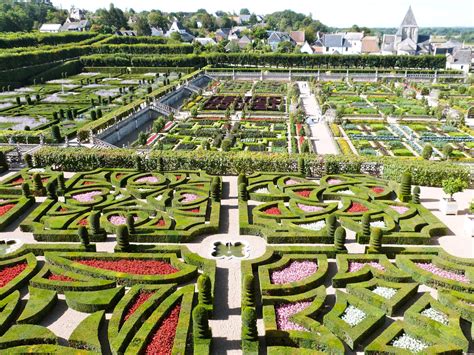 Chateau de la loire avec jardin - chateau u montellier