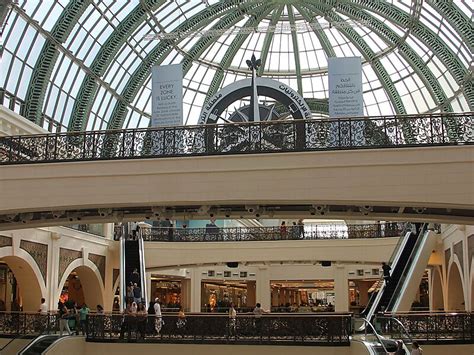 Mall of the Emirates in Dubai, UAE | Sygic Travel