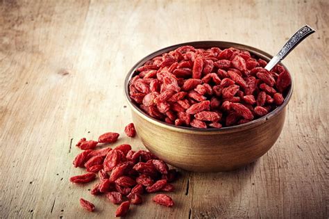 Goji Berry Seeds Grow your Own Natural Supplement - Fruit and Health Info