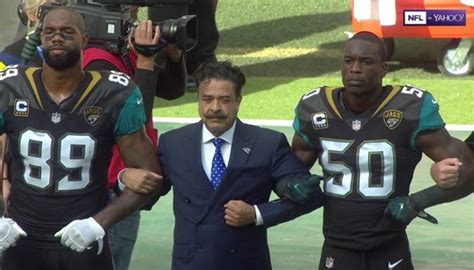 Jaguars owner Shad Khan joins players in show of unity before game | Larry Brown Sports