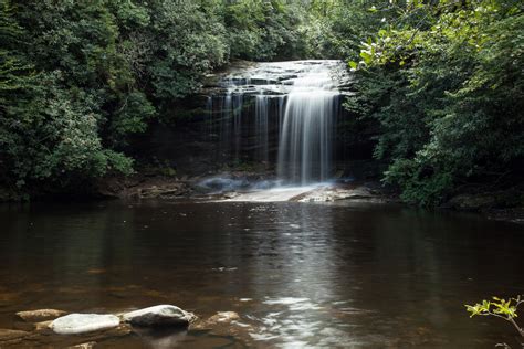 The 33 Best Western North Carolina Waterfalls for Hiking