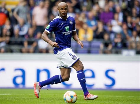 Vincent Kompany Hangs Up Boots To Become Anderlecht Manager | Football News