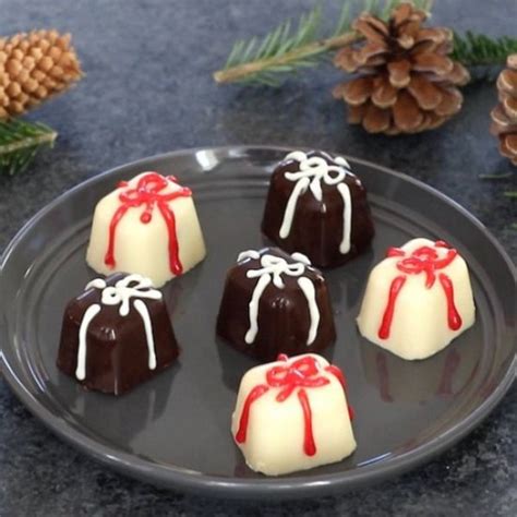 Easy Ice Cube Chocolates. These Ice Cube Tray Chocolates make easy ...