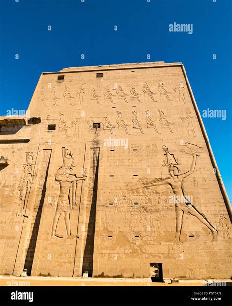 Hieroglyphs walls at edfu temple of horus hi-res stock photography and ...