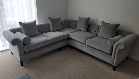 Chesterfield corner unit in grey velvet fabric. The Chesterfield sofa ...