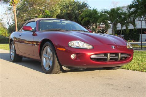 1997 JAGUAR XK8 CONVERTIBLE