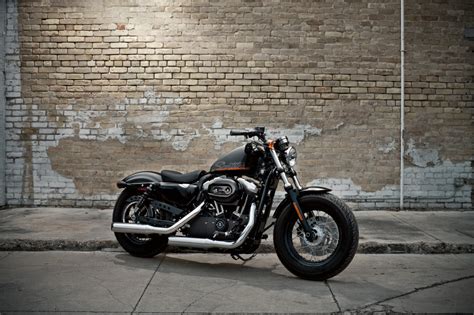 Harley-Davidson Forty-Eight: The Gen-X Sportster - Asphalt & Rubber