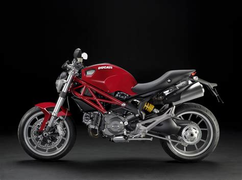 Black Rider: Ducati Monster 1100