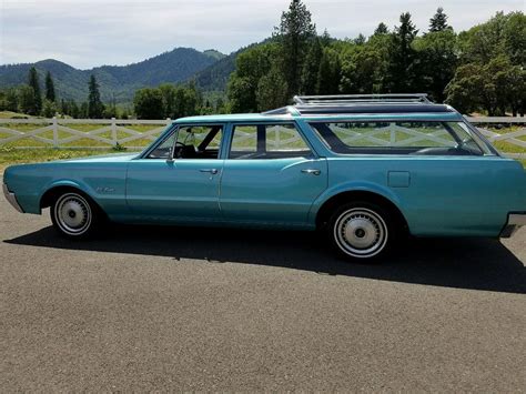 1967 Vista Cruiser Before and After - ClassicOldsmobile.com