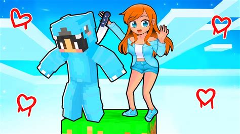 OMZ Stuck On ONE BLOCK With REALISTIC CRAZY FAN GIRL in Minecraft! (Roxy and Lily) - YouTube