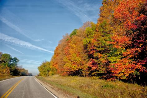 5 Wisconsin Drives With Stunning Fall Scenery