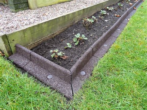 Creating a Lawn Border for my Strawberry Bed - Review of EcoBorder ...