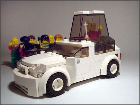 GodBricks: Popemobile revisited