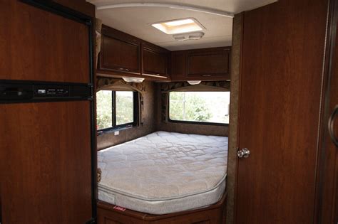 208 Fifth Wheel with Bunk Beds Check more at http://imagepoop.com/77-fifth-wheel-with-bunk-beds ...