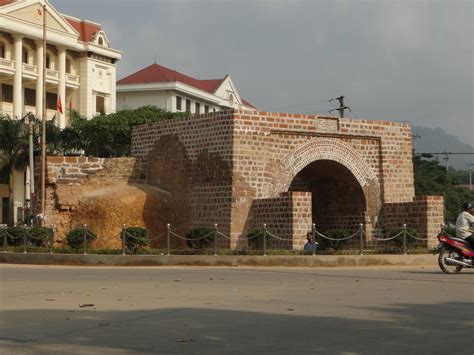 Vietnam Landmarks - Thành nhà Mạc (Tuyên Quang,Việt Nam)