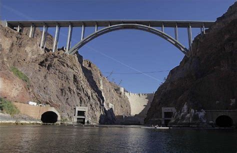 Mega Bridges: Hoover Dam Bridge