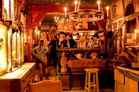 Top 20 Bars in Cape Town For An Incredible Night - Holidify