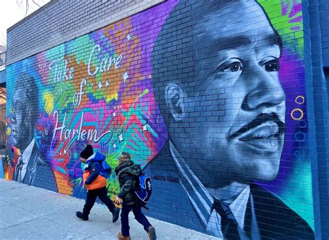 5 Amazing Spots That Celebrate Langston Hughes in Harlem