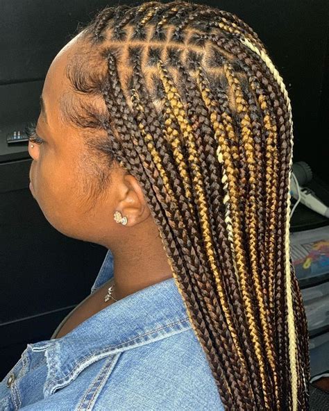 Pin by 🤍𝑙𝑜𝑛𝑑𝑦𝑛🐉💅🏾 on other shii’ | Braided hairstyles, Summer hairstyles, Box braids hairstyles