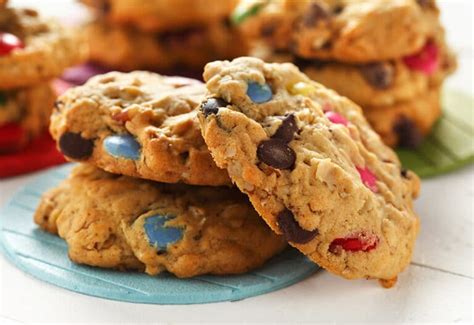 Best Paula Deen Monster Cookies Recipe - TheFoodXP