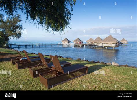 Le Meridien Tahiti Hotel, Pape'ete, Tahiti, French Polynesia Stock Photo - Alamy