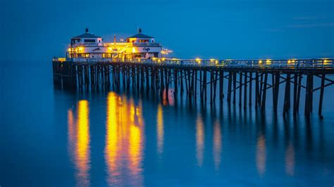 Malibu Pier at dusk - backiee