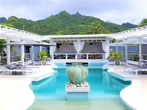 Top 11 Luxury Hotels in Rarotonga - Sara Lind's Guide 2024