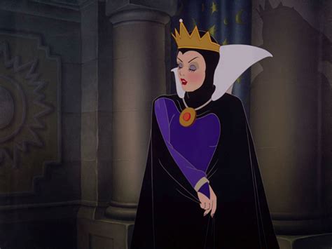 Snow White as The Evil Queen - Disney Princess Photo (38567394) - Fanpop