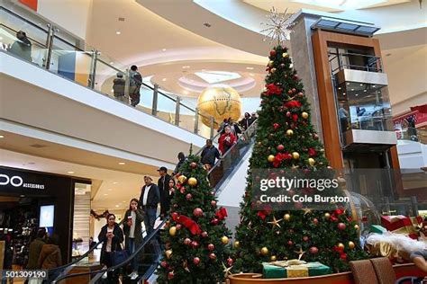 26 Scarborough Town Centre Mall Stock Photos, High-Res Pictures, and Images - Getty Images