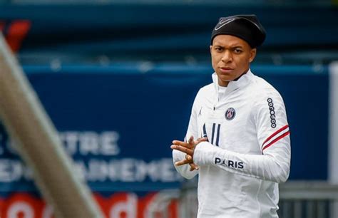 Kylian Mbappe transfer fee revealed