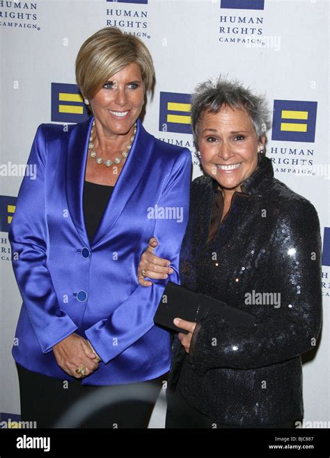 SUZE ORMAN KATHY TRAVIS HUMAN RIGHTS CAMPAIGN L.A. GALA DINNER CENTURY CITY LOS ANGELES CA USA ...