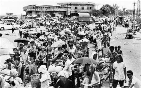 Thousands of refugees prepare to evacuate the capital, fleeing from the Khmer Rouge, 1975 – Bygonely