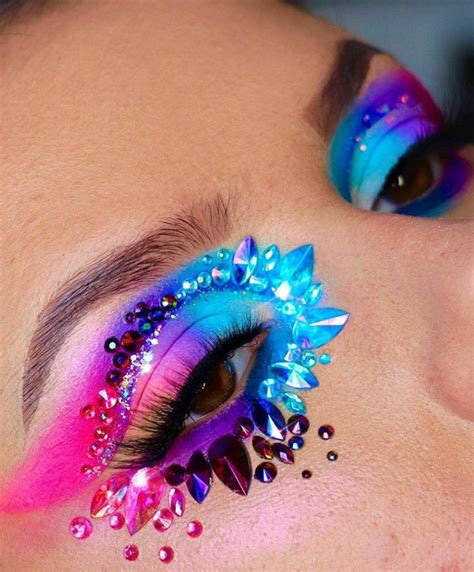 30+ Bright And Colourful Eye Makeup For Summer - The Glossychic