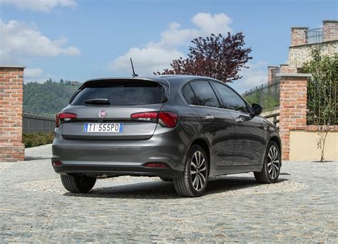 Fiat Tipo hatchback prijzen, afmetingen, gewicht, en andere specificaties - AutoRAI.nl