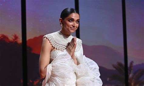 Deepika Padukone, Cannes Film Festival, Abu, Red Carpet, Flex, Ceremony ...