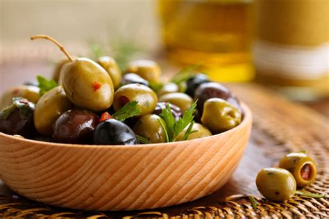 Recipe for Marinated Greek Olives