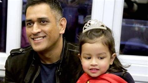 Sakshi Dhoni shares adorable video of MS Dhoni and daughter on New Year ...