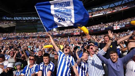 Sheffield Wednesday celebrate promotion to Championship - BBC News