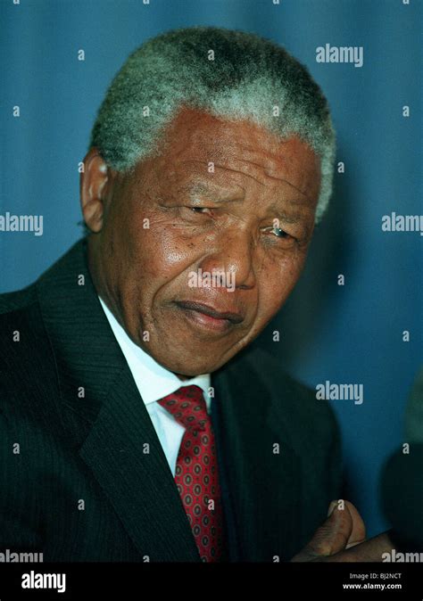 Nelson mandela 1993 hi-res stock photography and images - Alamy