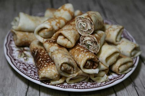 How to Make Nalysnyky (Ukrainian Stuffed Crepes) - Matusya's Kitchen