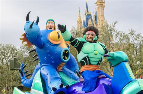 First Look at a BRAND NEW Disney Parade! - AllEars.Net