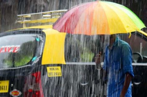 Colours and romance of Mumbai monsoon