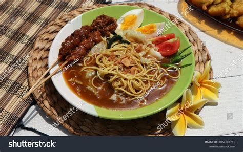 114 Mie Ongklok Images, Stock Photos & Vectors | Shutterstock