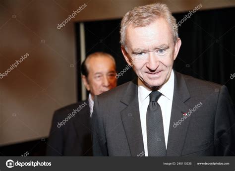 Bernard Arnault Style | tunersread.com