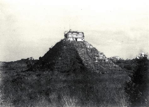 Chichen Itza 1892 && today's view : r/interestingasfuck