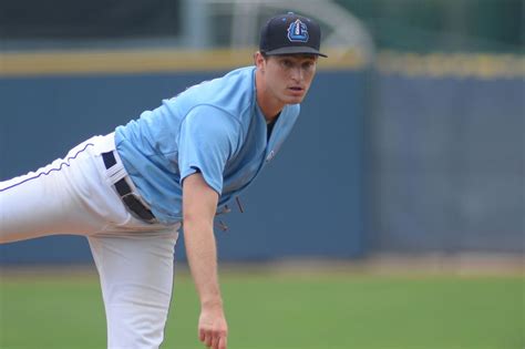 Rays acquire RHP Kevin Kelly in Rule 5 draft for 2022 - DRaysBay