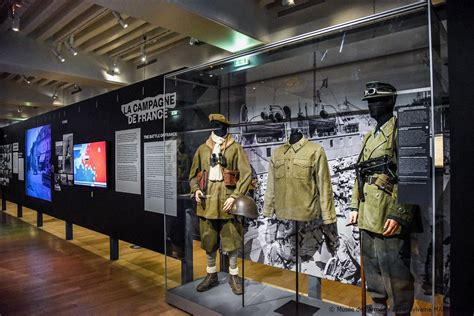 Museum Exhibit Showcases - The Musée de l’Armée in Paris